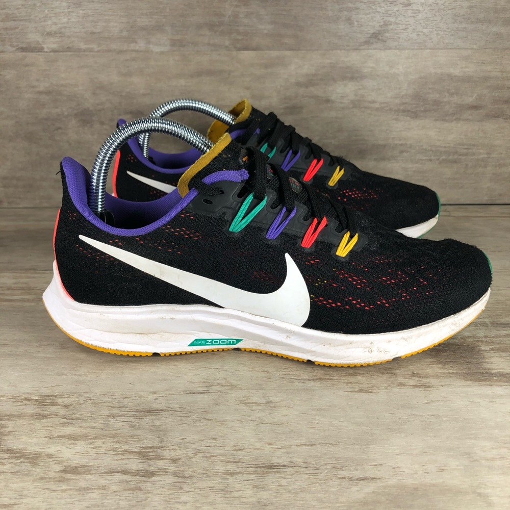 Nike Black Multicolor Athletic Shoes